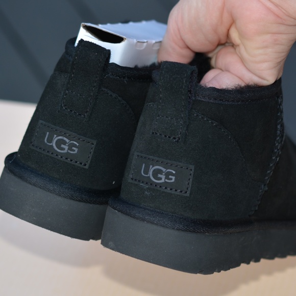 UGG Classic Ultra Mini Sheepskin Suede Boots Black Size 9 - Picture 6 of 9